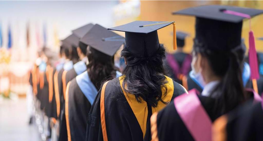 欧美不再是首选？中国留学生涌入东南亚 背后原因是。。。