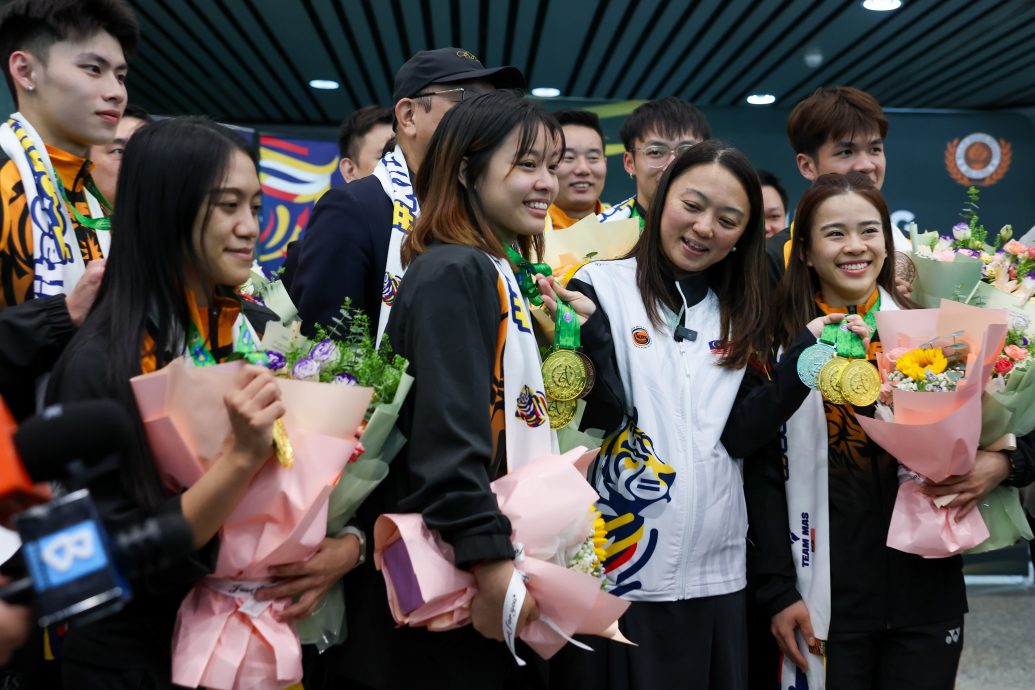 武术世锦赛夺5金1银2铜| 大马武林高手凯旋而归  国家共奖励48万