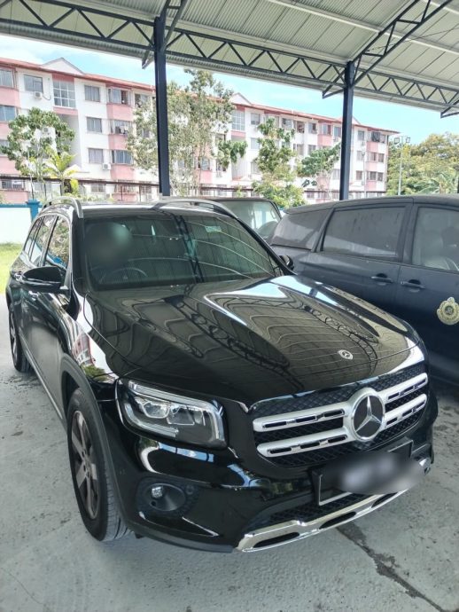 沙陆交局特别取缔行动  11辆违规豪车被扣