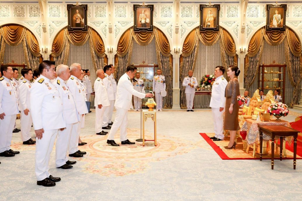 泰国首相：将于1月底前解散国会