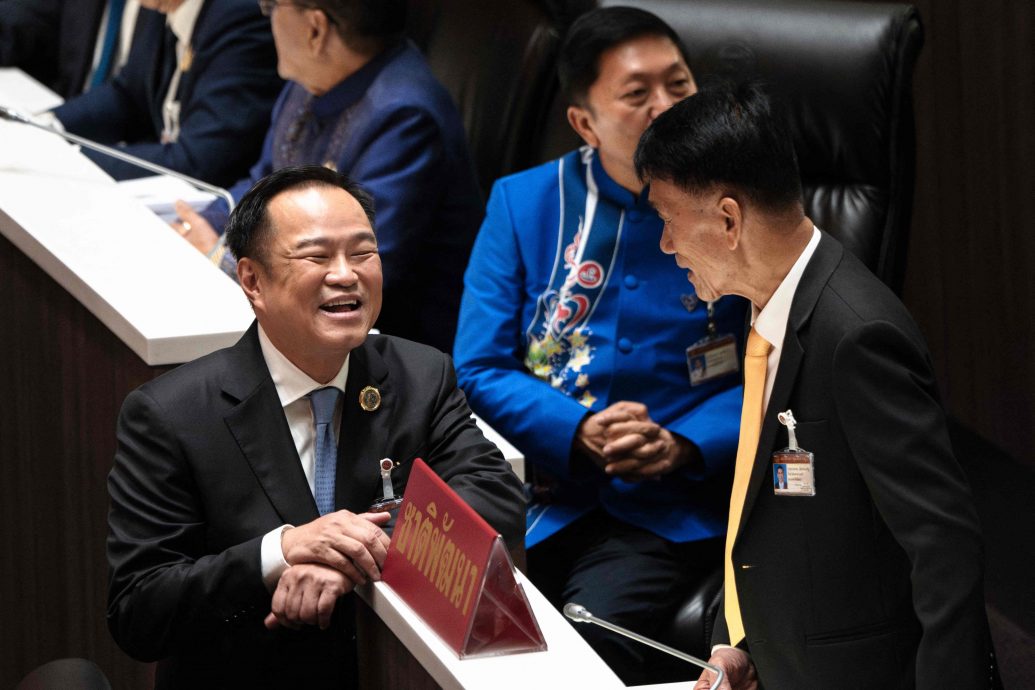 泰自豪和为泰党各自提名阿努廷和猜卡森为泰新首相  阿努廷承认“很兴奋”