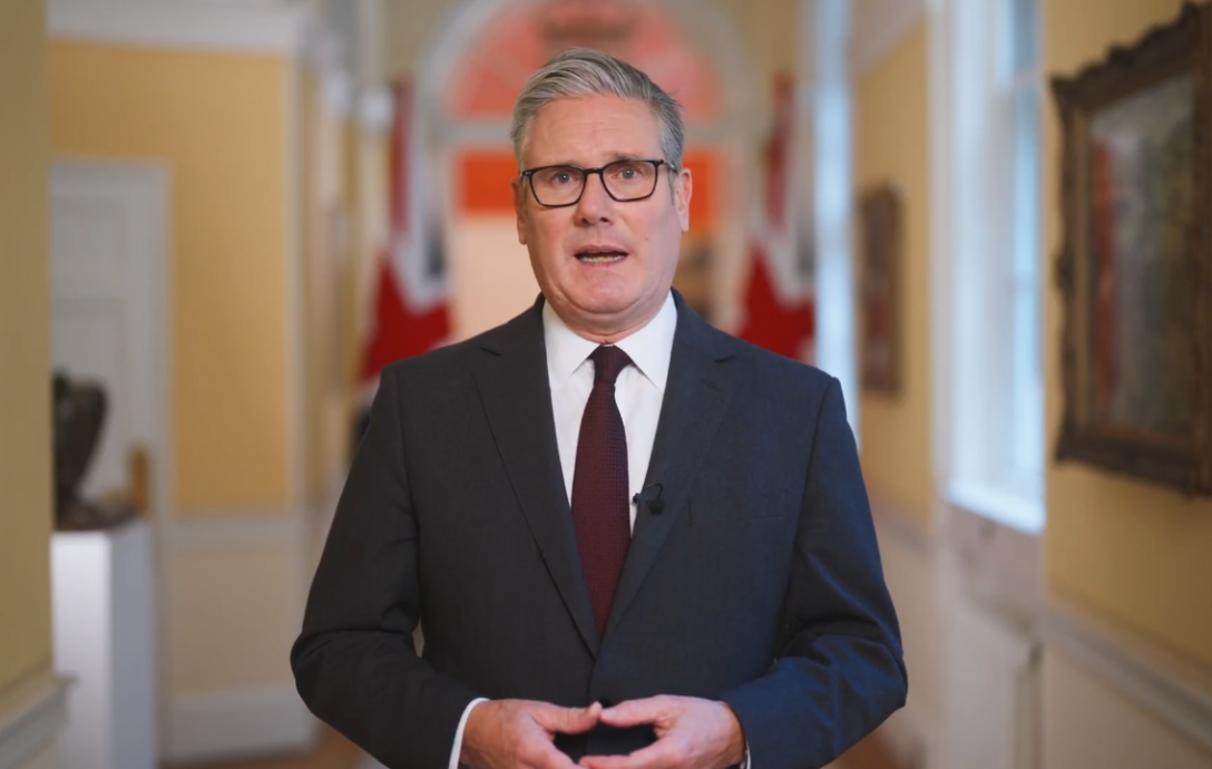 特朗普大涨H-1B费用　英国顶尖人才签证拟“完全免费”