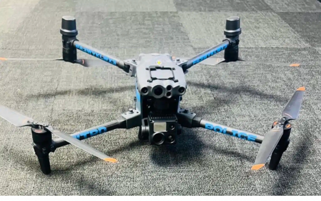 特朗普访英 英警展示维安用无人机全是中国大疆引安全疑虑