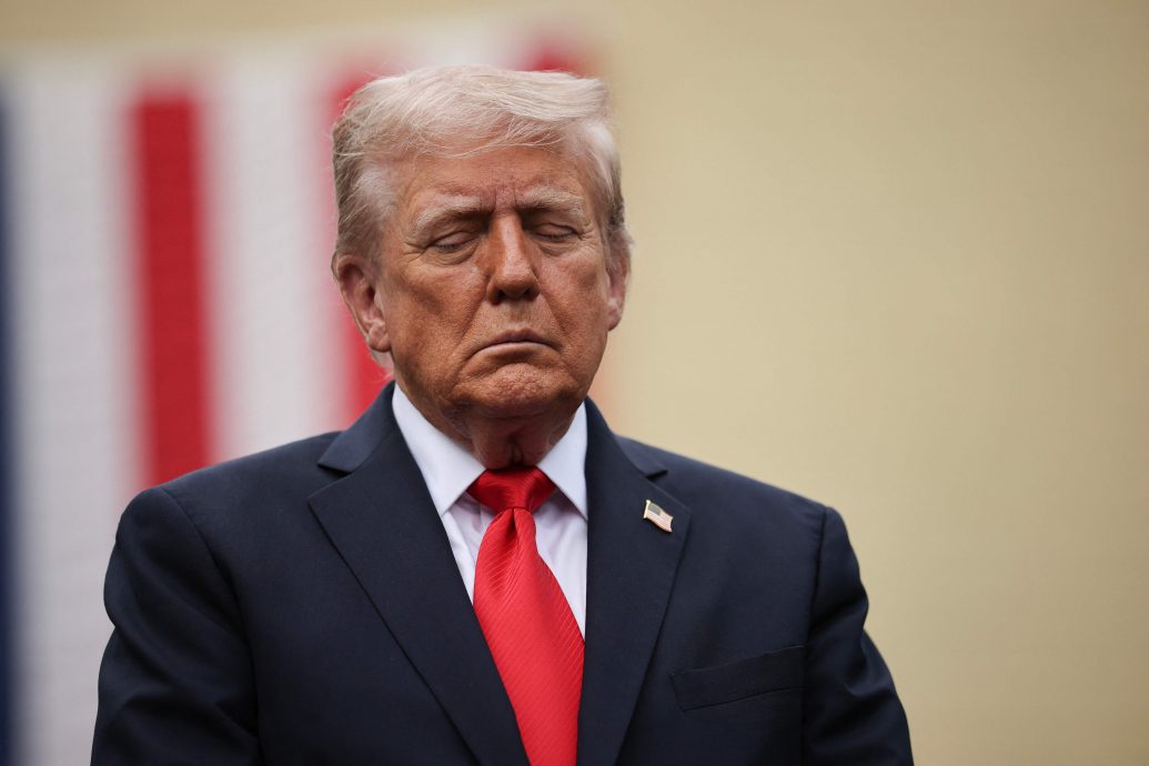 特朗普:去年3亿人死于毒品 美国总人口3.4亿