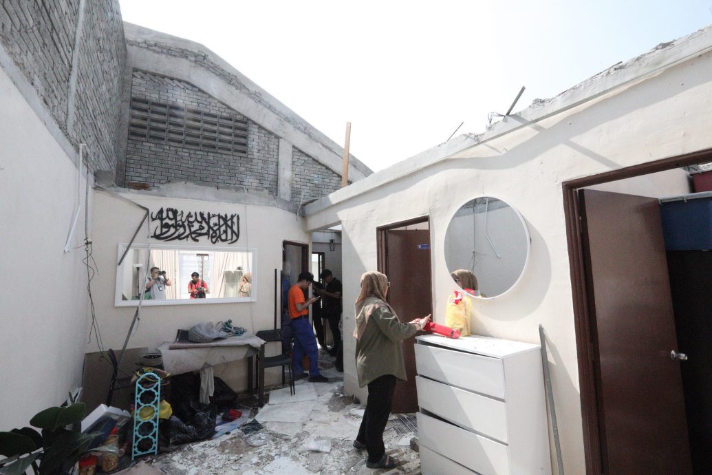 狂风暴雨 屋顶不见了 组屋居民损失惨重