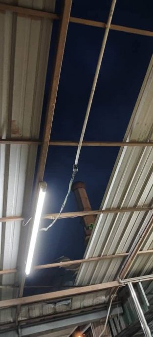 狂风袭班台 逾40户开天窗