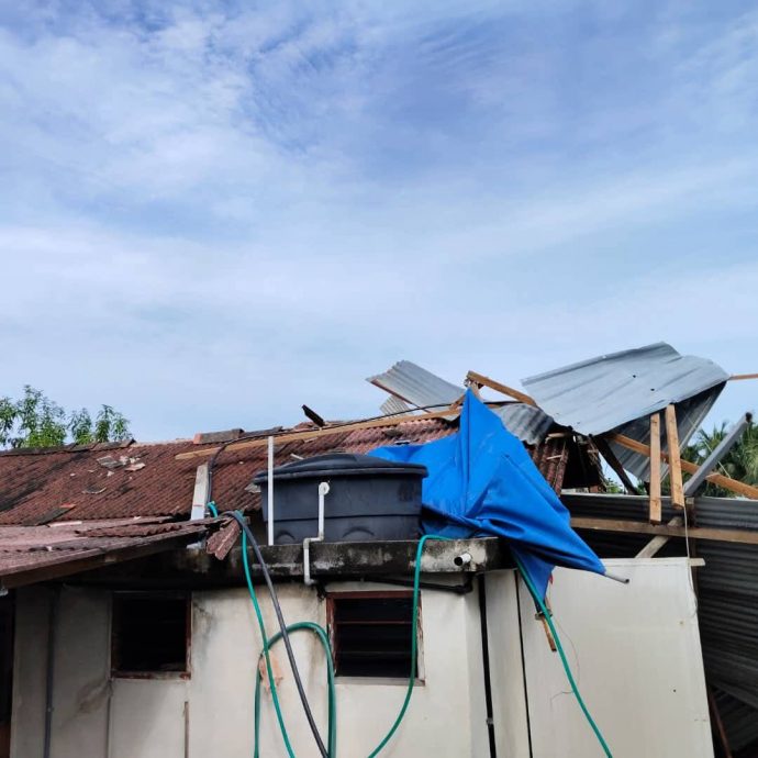 狂风袭班台 逾40户开天窗