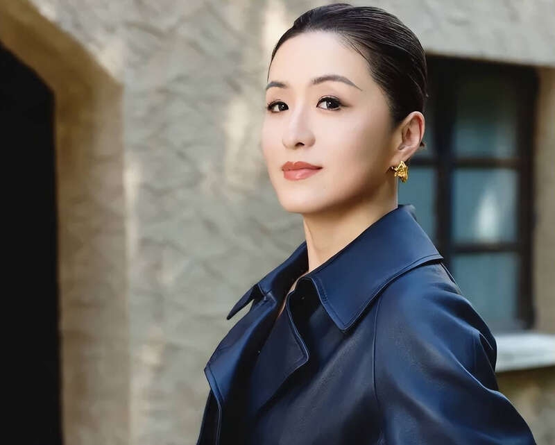 王家卫《繁花》陷“代写”争议  幕后编剧控诉被霸凌压榨 