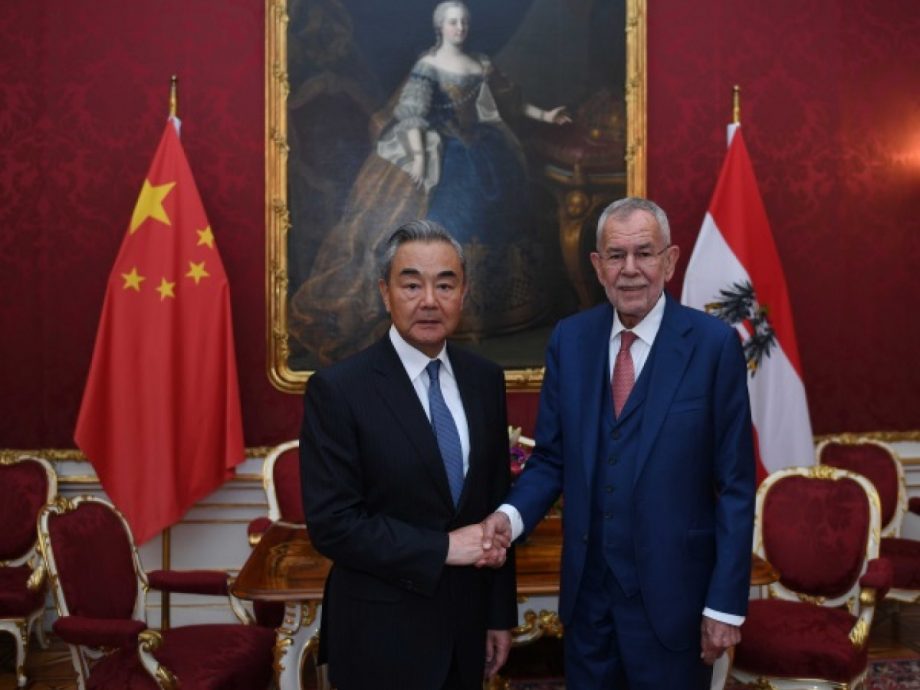 王毅访欧“巧遇”台外长 中促欧阻“台独”窜访