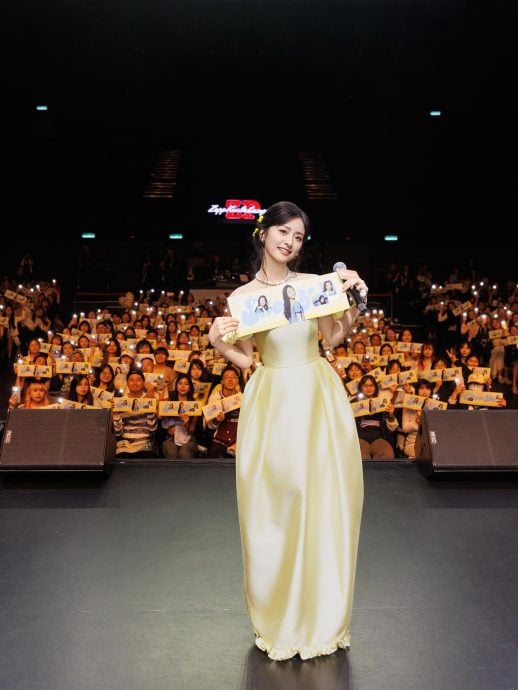  现场冲泡拉茶谢粉丝 沈月想吃乾肉骨茶