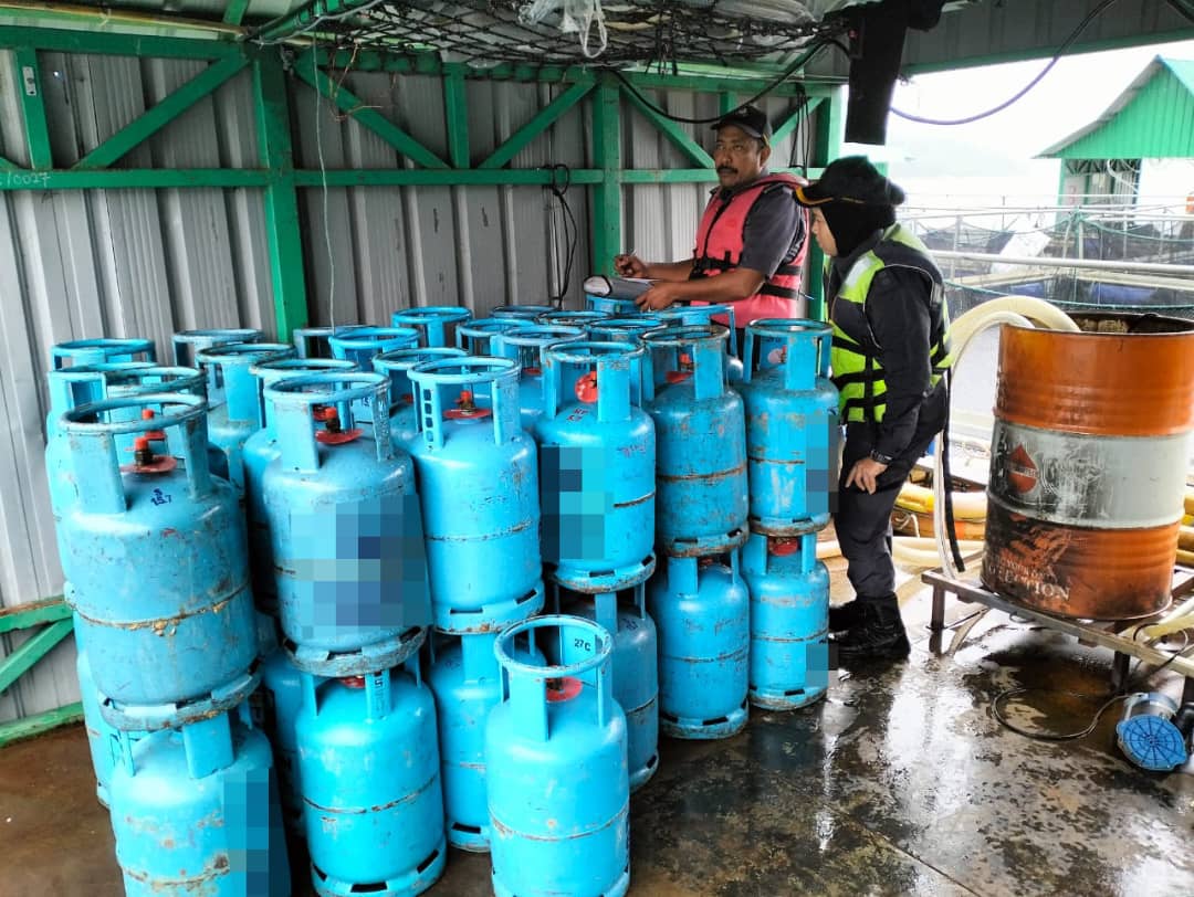 疑用于加热鱼养殖水  万丁湖浮动屋起获补贴煤气