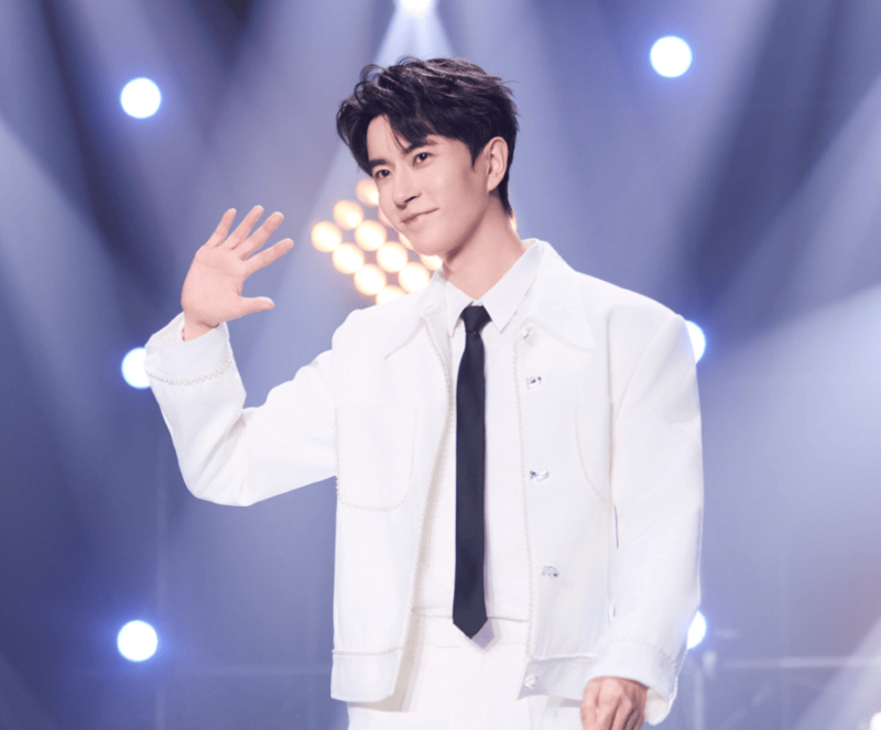 直播被网刷屏求帮于朦胧 连向太都不敢讲