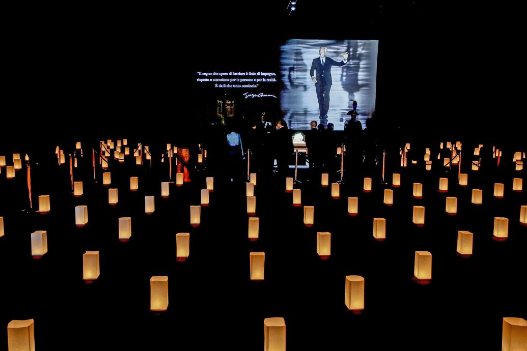 看世界两图)意大利时尚设计大师亚曼尼辞世 灵堂开放供民众追悼