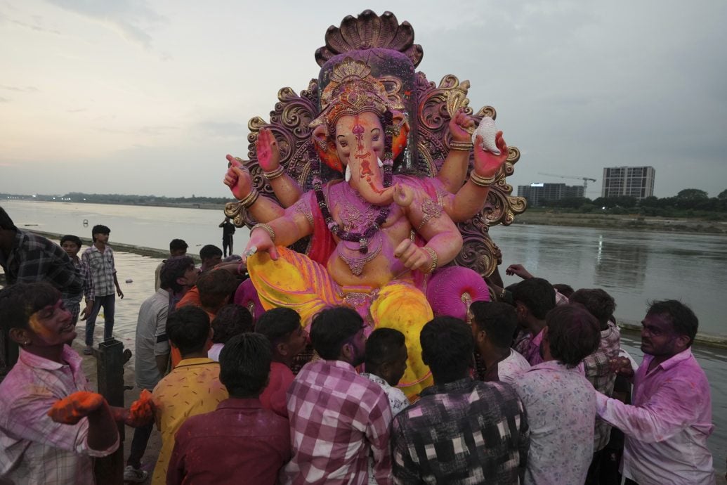 看世界/印度迎象神节庆祝活动接炸弹威胁 警方高度戒备