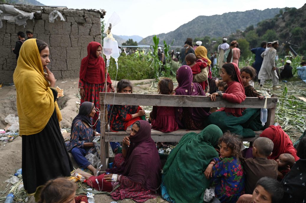 看世界/塔利班禁男女接触 阿富汗女灾民求助无门