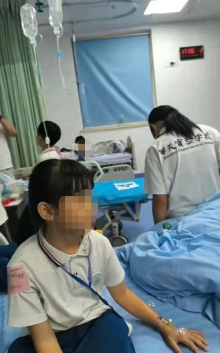 看世界/山东济宁一学校师生腹痛呕吐 上百人在院留观