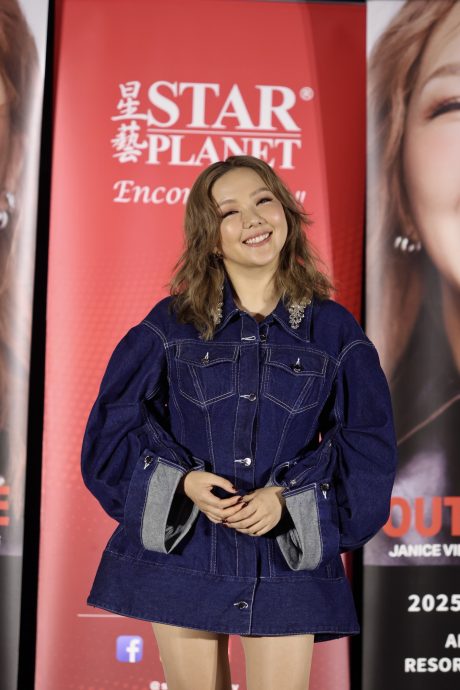 离开舒适圈曾担心事业垮掉 卫兰重踏大马舞台准备专属歌单 