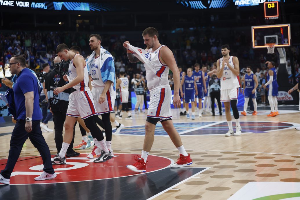 篮球欧锦赛|塞尔维亚16强意外不敌芬兰 约科奇错失夺首冠良机