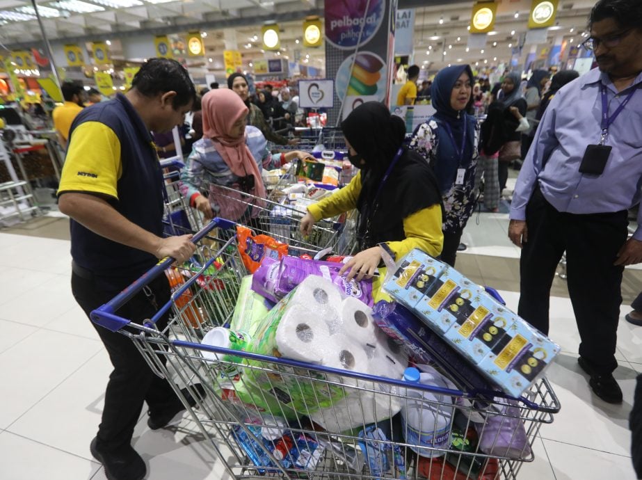 给全国/被弃购的商品堆积如山/1图