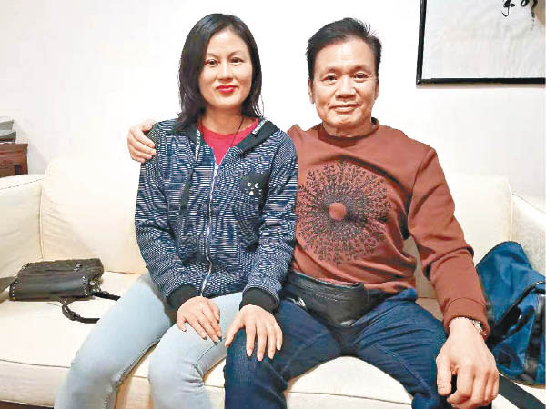 罗莽失联后报平安 露面证身体无恙