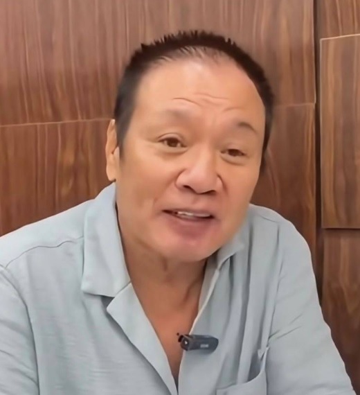 罗莽失联后报平安 露面证身体无恙