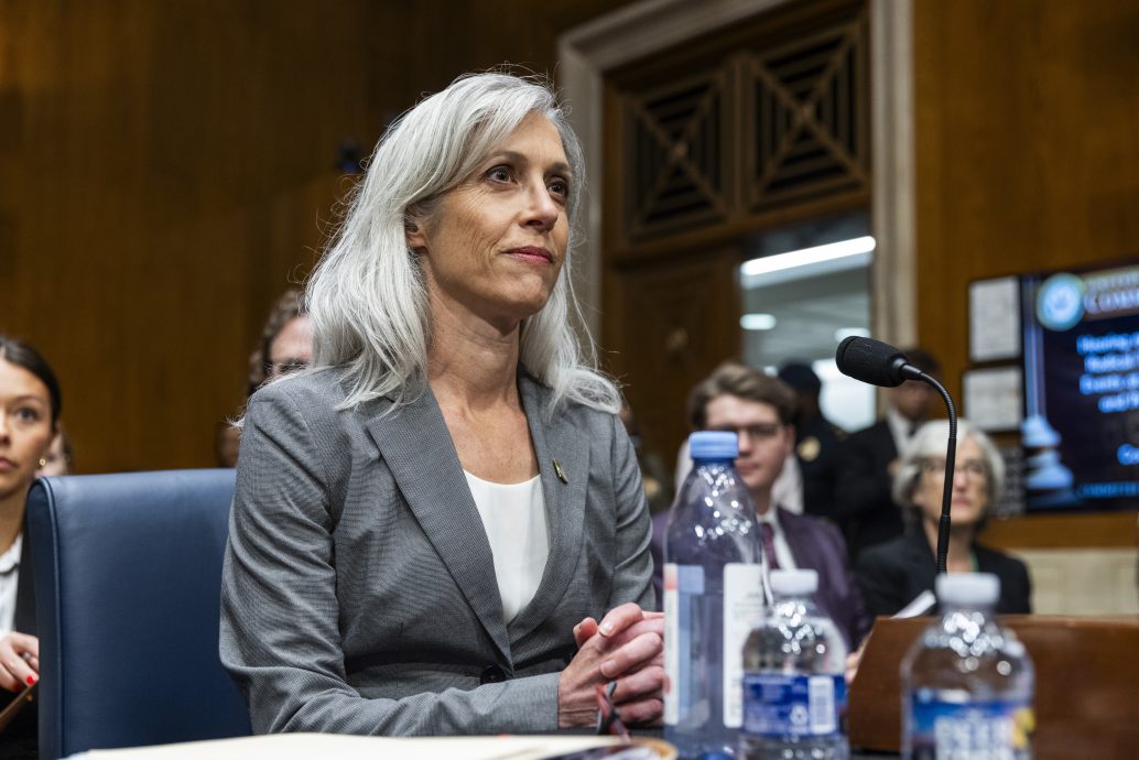 美CDC前主任揭被炒原因：拒批准无科学依据疫苗政策