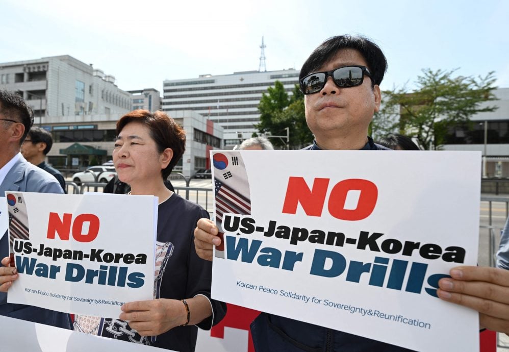 美日韩“自由之刃”联演 剑指朝鲜核弹威胁