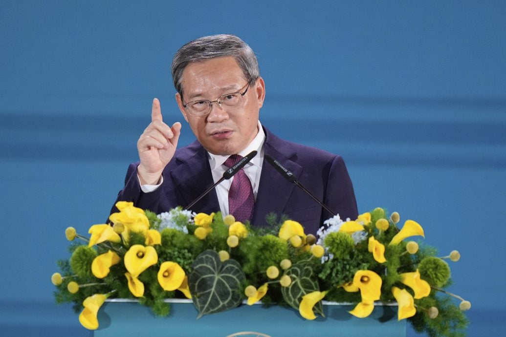 美议员罕见访华 推动中美军事对话