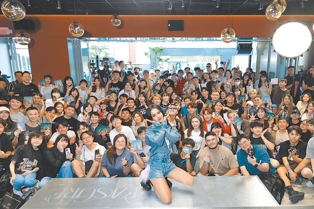 自嘲熬夜变得不漂亮了 蔡依林快闪献唱却忘词