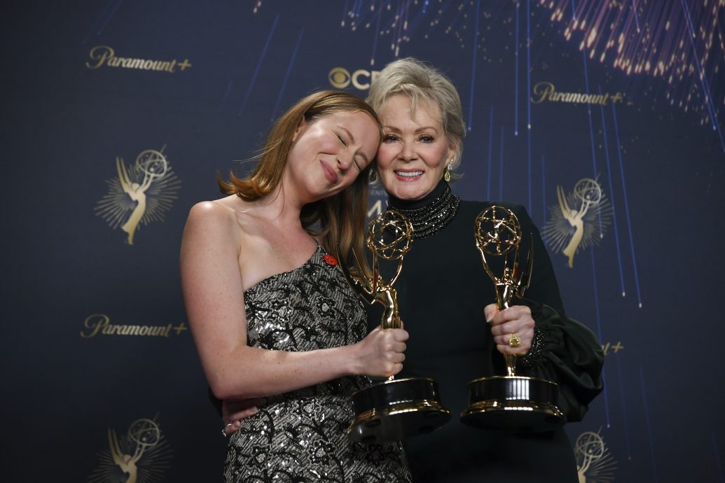  艾美奖|《混沌少年时》横扫6大奖 欧文库柏成最年轻男配得主