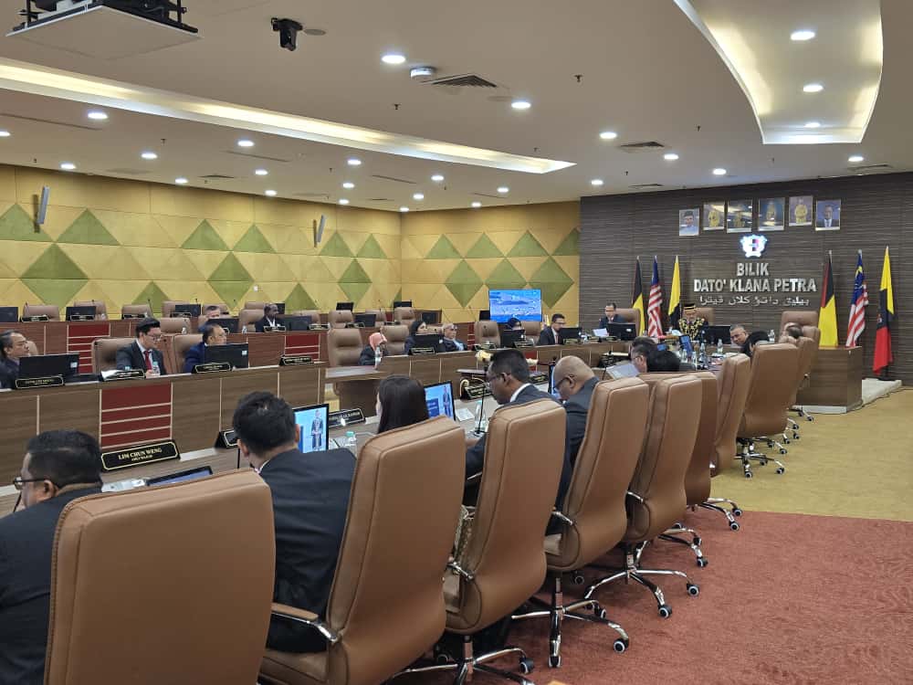 芙市政厅再呈赤字预算案，明年收入料增14％