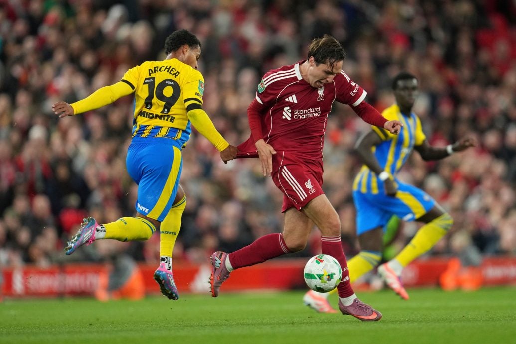 英联赛杯第3圈|  1“自讨”红卡1重伤  红军赢球付惨重代价