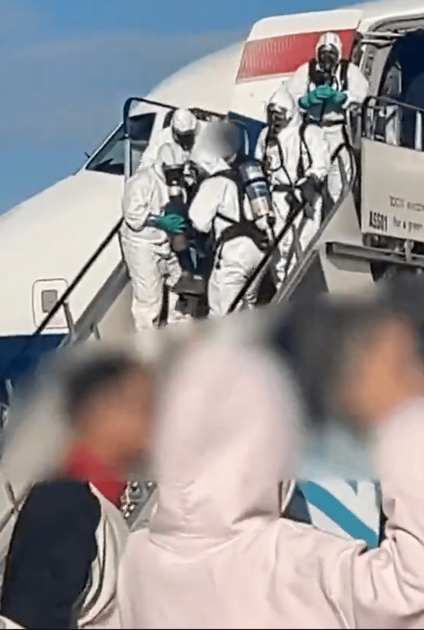 英航客机突迫降 多人神秘不适 地勤穿防护服如临大敌
