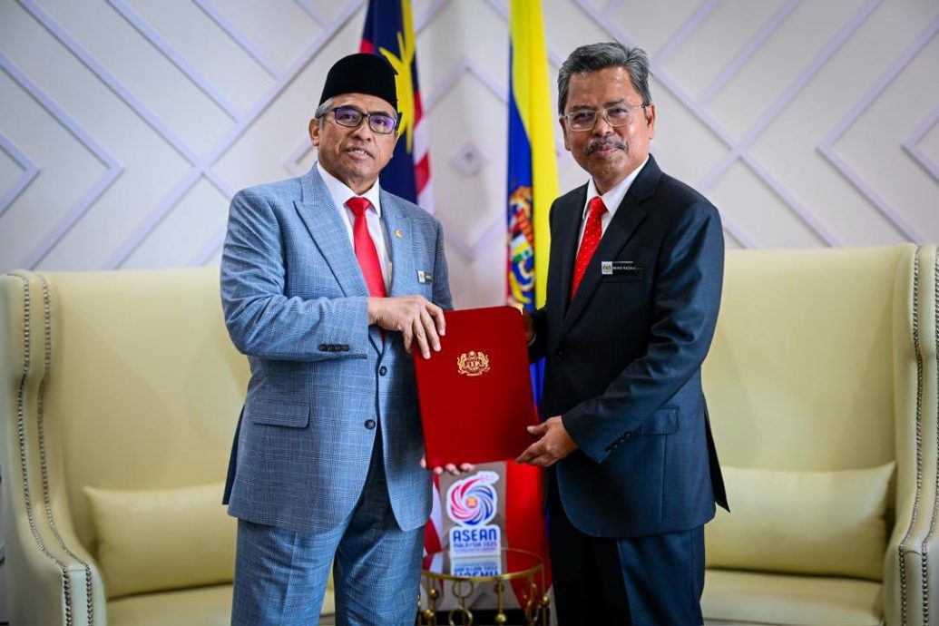 莫哈末拉扎里受委沙巴联邦秘书