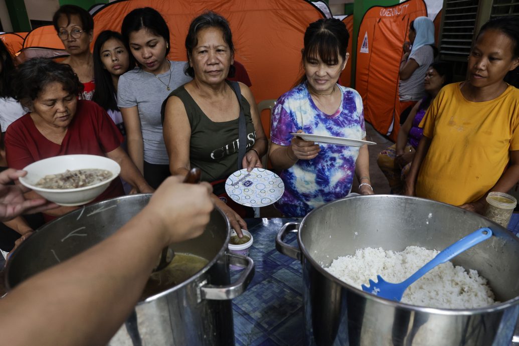 菲律宾再遭强热带风暴“博罗依”袭击 已致4死4万人疏散