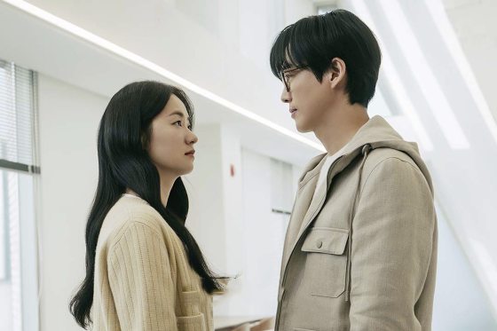 蓝左西／《我们的电影》我们谈爱就无需多馀噱头