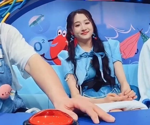 蛛丝马迹剖析8年情断 鹿晗关晓彤爆分手9个月