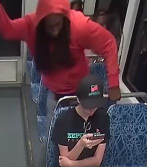 视频 | 乌克兰女逃过乌克兰战火 　赴美却命丧游民刀下　坐火车遭割喉