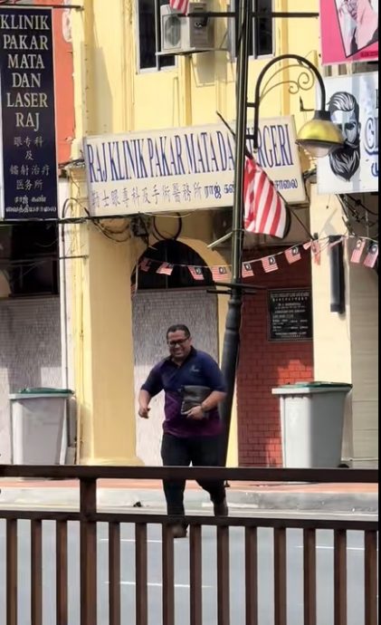 视频|女子头痛欲裂没法开车 父第一时间驰援暖哭网民