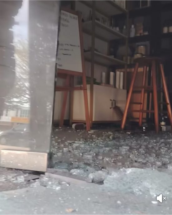 视频|怡保理发店国庆日遭投弹 疑涉“偷电挖矿”寻仇