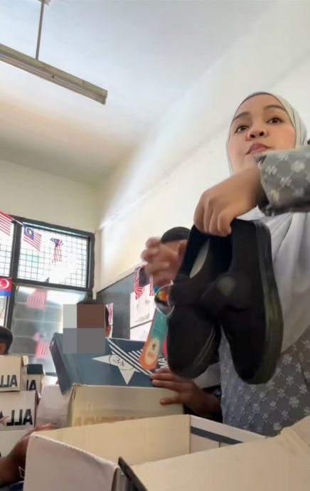  视频|老师调职送全班新校鞋 学生不舍泪崩感动全网