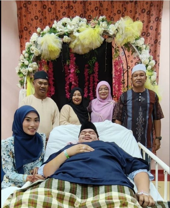 视频|车祸住院照样结婚 25岁新郎骨科病床上娶爱妻