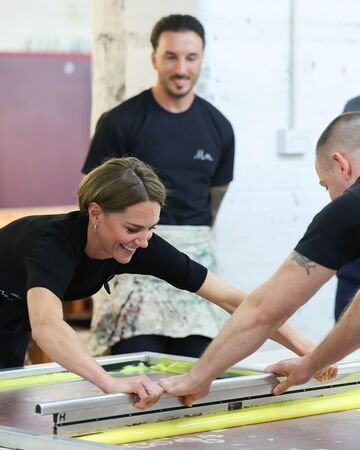 视频／空手秀无发圈绑发绝技 凯特王妃粉碎戴假发谣言