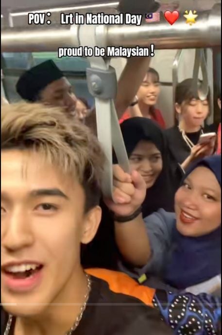 视频｜各族挤LRT齐唱《Saya Anak Malaysia》全网感动直呼：“这就是大马精神！”