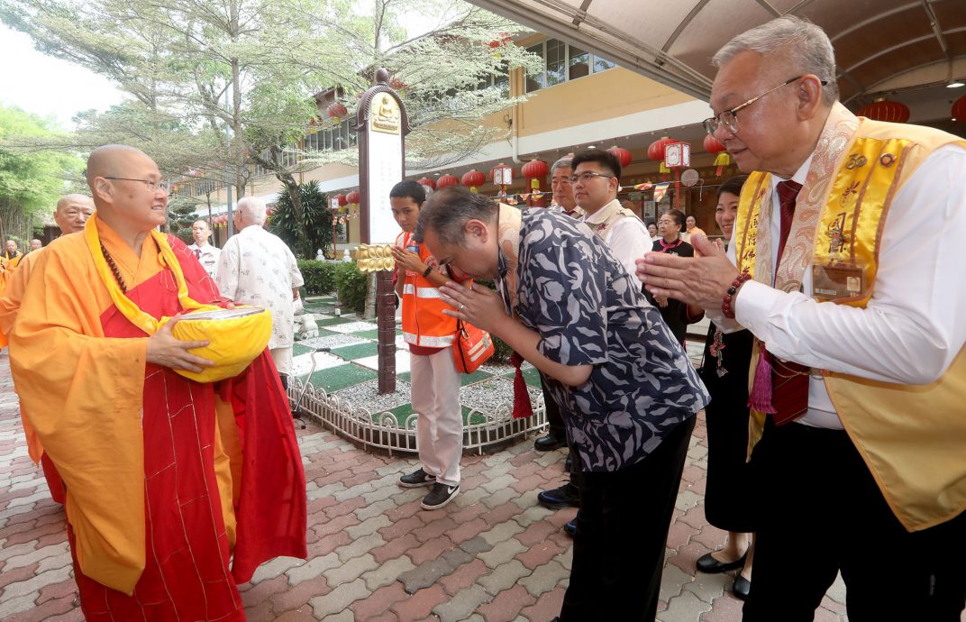 觉诚法师：让国家知道  佛教徒爱国要说出来
