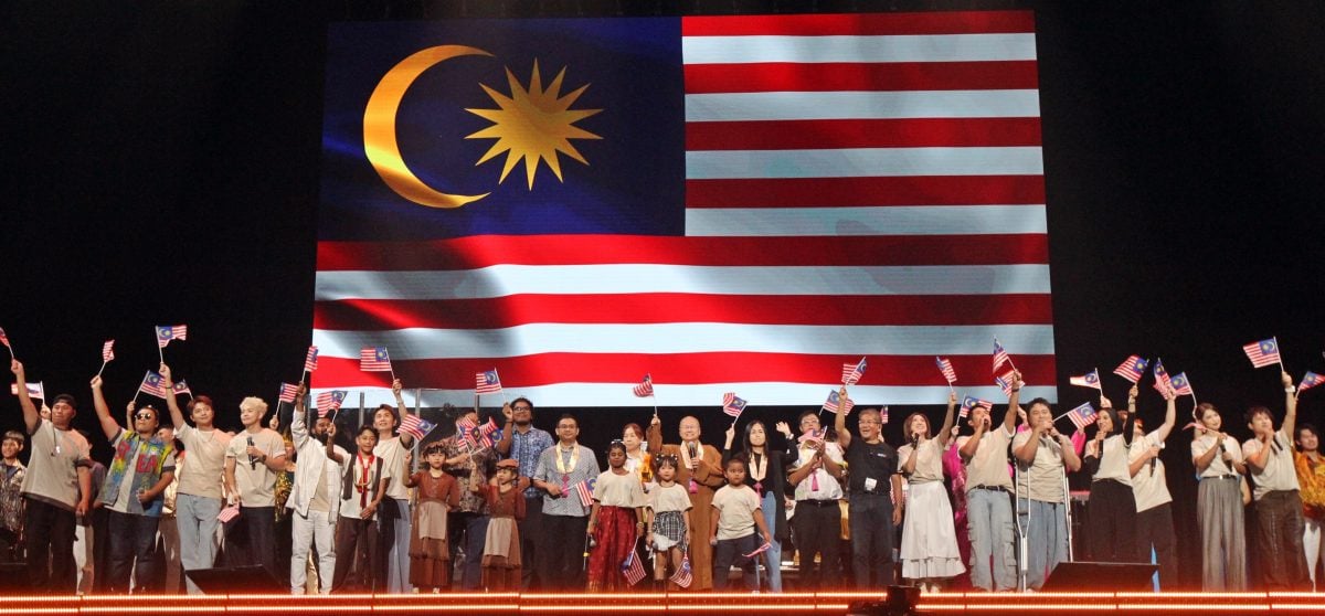 许佳麟挑战印度歌 车志立脚伤撑拐杖退场