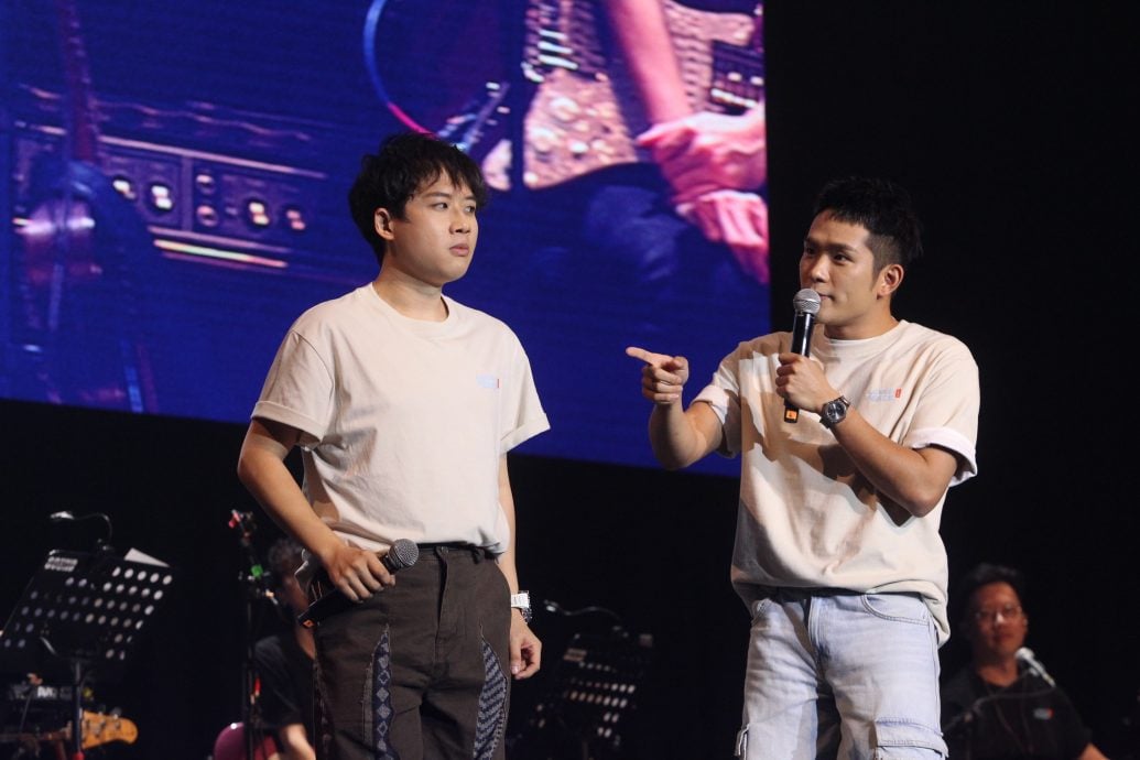 许佳麟挑战印度歌 车志立脚伤撑拐杖退场