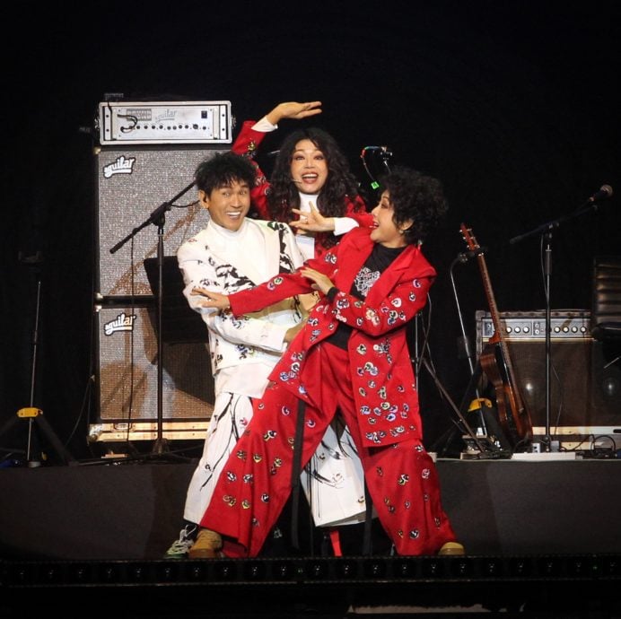 许佳麟挑战印度歌 车志立脚伤撑拐杖退场