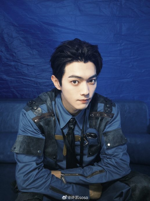 许凯被曝聚众赌博 横店豪宅疑成“私人赌场”