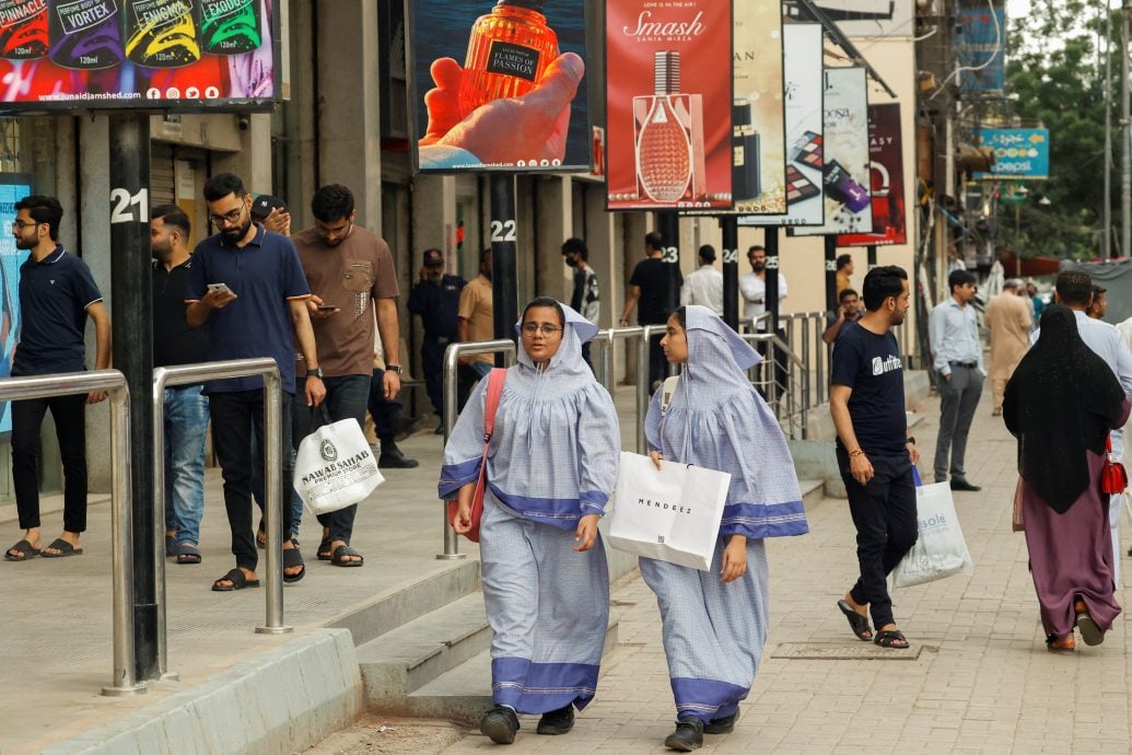 设小组搜索社媒寻证据 巴基斯坦新手法查逃税